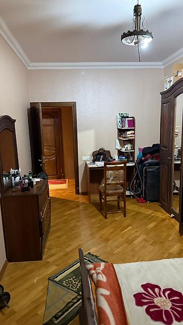 Mənzillər: 3 otaqlı, Yeni tikili, 128 kv. m — 8