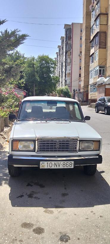 VAZ (LADA): LADA 2107 sedan Xüsusiyyətlər: - Kuzov: sedan, klassik LADA 2107 — 12
