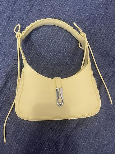 Çantalar: Sarı rəngli çiyin çantası - Stil: mini/yarımay formalı baguette çanta — 1
