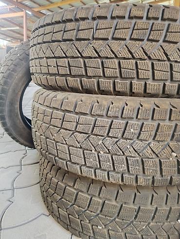 Зимние шины (комплект из 4 шт.) - Размер: 215/60 R17 - Тип: зимние