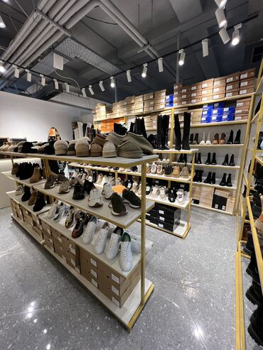 Стеллажи: На заказ изготовим стеллажи, кронштейны, стойки, примерочные со — 12