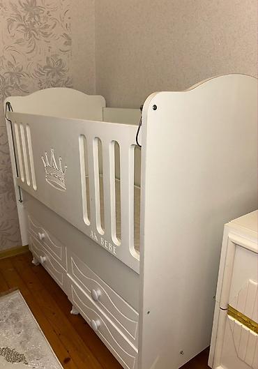 matras alti: Oğlan və qız üçün, İşlənmiş, Dördbucaq, Beşik, Dəstsiz, Matras ilə, Yellənmə mexanizmi ilə — 4