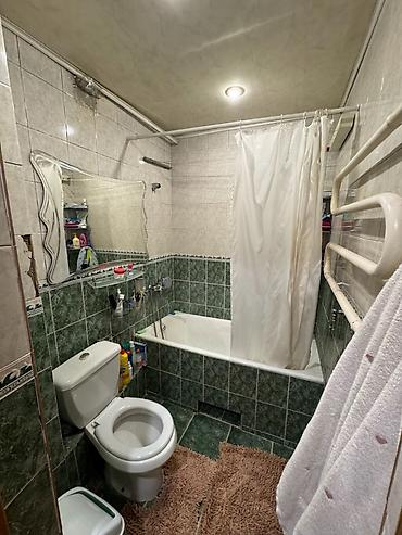 Продажа квартир: 3 комнаты, 55 м², ул. Московская / Ибраимова Индивидуалка, 1 этаж, Косметический ремонт — 4