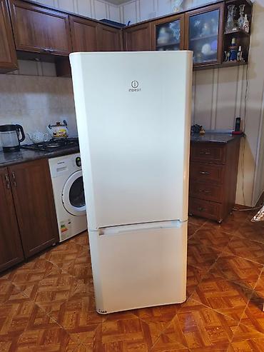 soyuducular 2 el: İşlənmiş 2 qapılı Indesit Soyuducu Satılır, rəng - Ağ, Dolab içi — 1