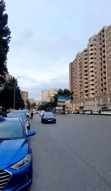Uzunmüddətli kirayə mənzillər: Əhmədli metrosundan 5 dəqiqəliy məsafədə kimoteatr ərazisində yerləşən — 8