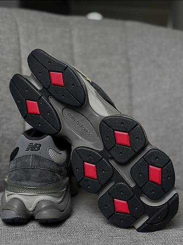 9060: New Balance 9060 👟 Оригинал Размер: 38,5 Носились пару раз, состояние — 2