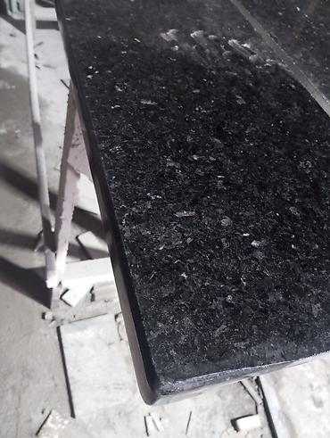 Фасадные гранитные плитки: Принимаем заказ подоконник и лестницы делаем Гранит отличается высокой — 27