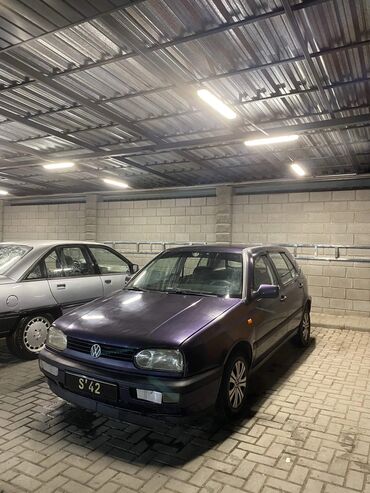 кырло гольф4: Volkswagen Golf: 1993 г., 1.8 л, Механика, Бензин, Хетчбек