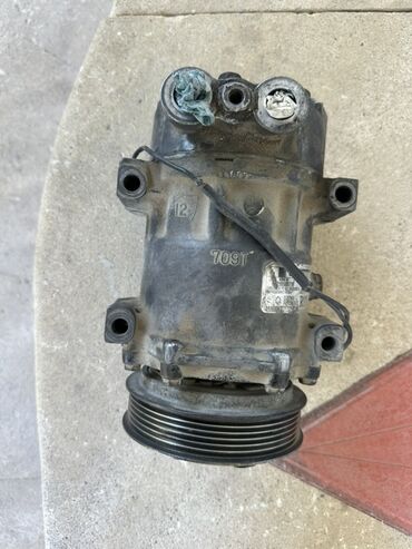 Çox Təcili satıram, Mercedes 3 dizel motor kompressoru – 320 AZN İşlək