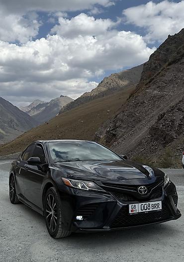 Toyota Camry: 2018 г., 2.5 л, Автомат, Бензин, Седан