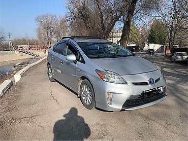 2 8: Toyota Prius: 2012 г., 1.8 л, Автомат, Гибрид, Лифтбек — 2
