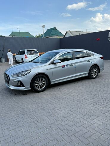 Hyundai: Hyundai Sonata: 2018 г., 2 л, Автомат, Газ, Седан