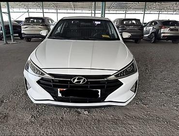 Hyundai Elantra: 2019 г., Автомат, Бензин, Седан