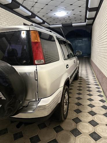 Honda: Honda CR-V: 1996 г., 2 л, Автомат, Бензин, Универсал at lalafo.kg — 4 Honda: Honda CR-V: 1996 г., 2 л, Автомат, Бензин, Универсал — 4