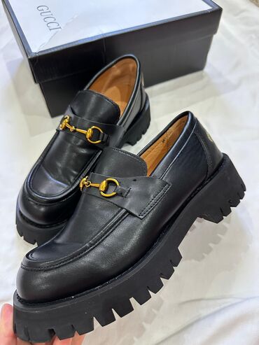 ботинки женские бишкек: Ботинки, 38, Gucci, Б/у, цвет - Черный, Самовывоз, Платная доставка at lalafo.kg ботинки женские бишкек: Ботинки, 38, Gucci, Б/у, цвет - Черный, Самовывоз, Платная доставка