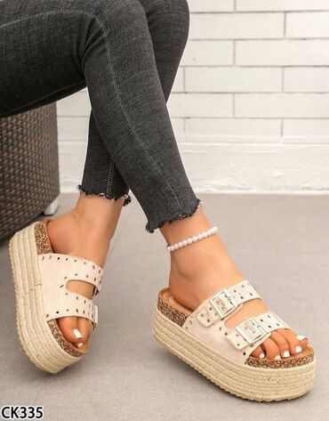 papuce opposite: Fashion slippers, 39