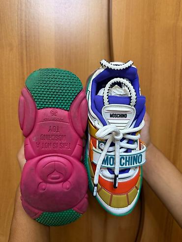 krasofkalar 2023: Moschino Toy Running Sneakers – çoxrəngli unisex krossovkalar Tam — 3
