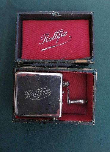 Ostali antikviteti: Ca.1920 Antique German ROLLFIX oštrač za žilete za brijanje. ca.1920 — 1