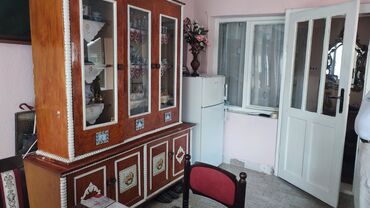 Kuće na prodaju: 80 kv. m, 3 sobe — 1