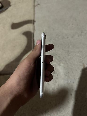 Apple iPhone: IPhone SE 2020, 64 GB — 3