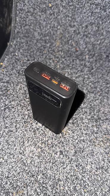 venu 4: Внешний аккумулятор (power bank) с быстрой зарядкой 22.5 Вт. Основные — 2