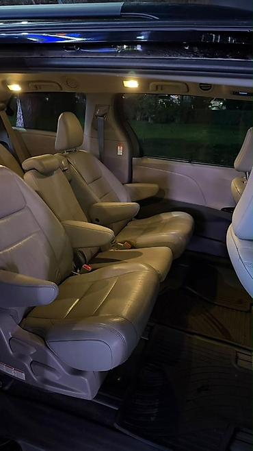 сиенна 2012: Toyota Sienna: 2018 г., Автомат, Бензин, Минивэн — 9
