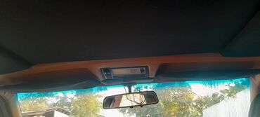 Mercedes-Benz: Mercedes-Benz W124: 2.2 l | 1993 il Sedan — 8