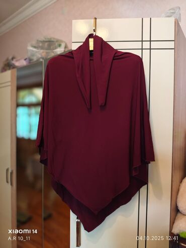 Hicab: Məhsul təsviri: - Qadın üçün rahat geyim və aksessuar seti. - 2 ədəd — 2