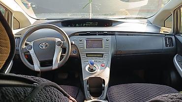 geely 2018: Toyota Prius: 2015 г., 1.8 л, Автомат, Гибрид, Хэтчбэк — 6