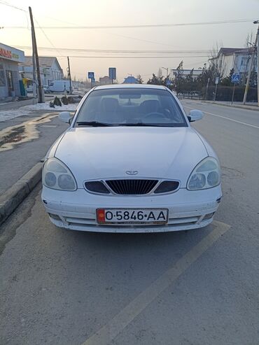 Daewoo: Daewoo Nubira: 2000 г., 1.6 л, Механика, Бензин, Седан