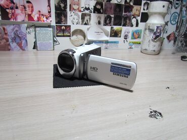 Видеокамеры: Видеокамера, в хорошем состоянии, есть зарядка хорошая качество фото