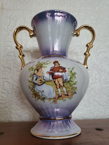 Ostali kućni dekor: Vaza nova Jugoporcelan iz 70ih godina. Titov Veles. Retka vaza sa na lalafo.rs — 4 Ostali kućni dekor: Vaza nova Jugoporcelan iz 70ih godina. Titov Veles. Retka vaza sa — 4