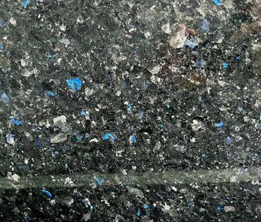 Фасадные гранитные плитки: Ангола Black (Angola Black) Очень популярен благодаря своей — 10