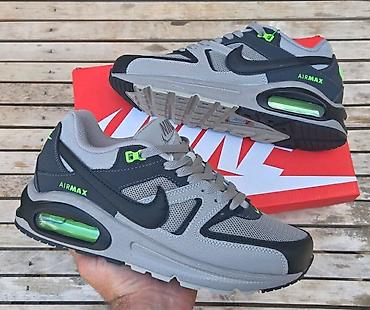 kacketi mk: Nike Comandos.41-46.Prodaje sa sa kutijom i qr kodom.Cena 7500 din — 1