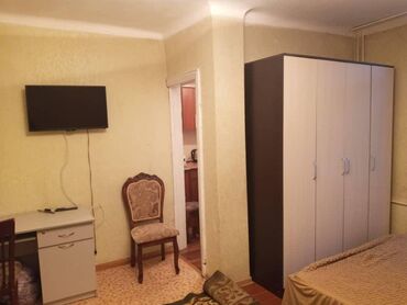 сдаю 1 комнатную квартиру политех: 1 комната, 30 м², Хрущевка, 1 этаж, Косметический ремонт