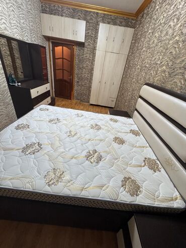 Uzunmüddətli kirayə mənzillər: Ceyhun Səlimov küçəsində, 8 Noyabr metrosu ilə üzbəüz yerləşən binada — 12