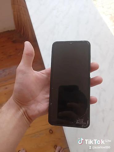 Samsung Galaxy A13, цвет - Черный, Битый — 2