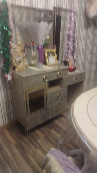 Yataq otağı dəstləri: Yataq otağı mebel dəsti - Rəng və dizayn: Boz-mərmər teksturalı səth — 1