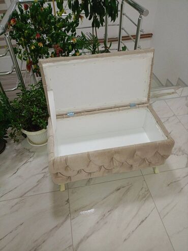 Stolice: Tabure dimenzije 80*40 cm moguca izrada i u drugim bojama i — 8