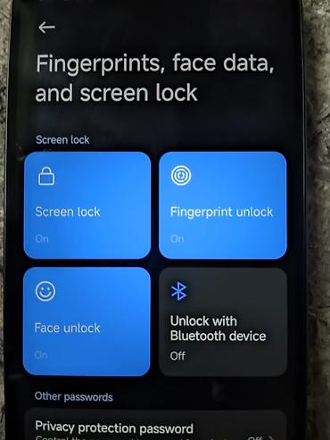 en ucuz telefon ayfon: Xiaomi rəng - Qara, 
 Face ID, Barmaq izi — 2