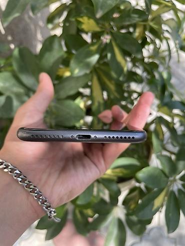 Apple iPhone: IPhone 8 Plus, 64 GB, Space Gray, Simsiz şarj — 5