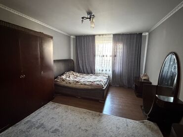 Продажа домов: Полдома, 135 м², 5 комнат — 3