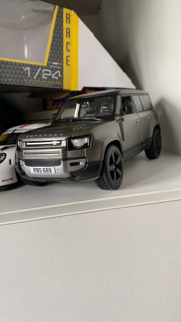 модель бишкек: Коллекционная модель автомобиля Land Rover Defender 110 - Масштаб