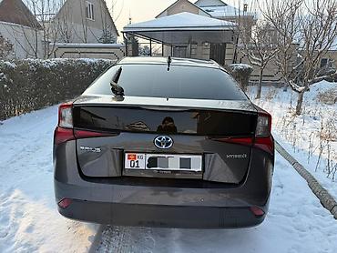 Toyota: Toyota Prius: 2019 г., 1.8 л, Автомат, Гибрид, Хэтчбэк — 4