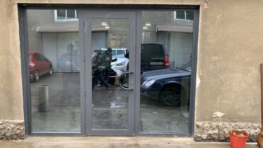 Алюминиевые окна на заказ: • Алюминиевый тамбур. • Входная группа ● Алюминиевые — 23