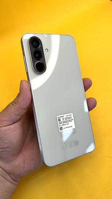 Samsung: Samsung Galaxy A56 5G, Б/у, 256 ГБ, 2 SIM, eSIM — 1