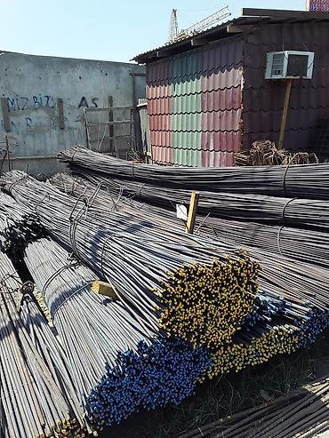 Metal məhsulları: Ucuz Qiymete Teze armaturlar 12 lik 6 metre 0.75-0.78 qepik . 1 — 2