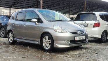 Honda: Honda Fit: 2003 г., 1.5 л, Вариатор, Бензин, Хэтчбэк