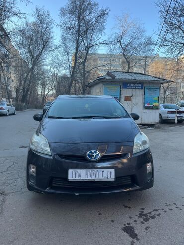 Toyota: Toyota Prius: 2011 г., 1.8 л, Автомат, Гибрид, Хэтчбэк