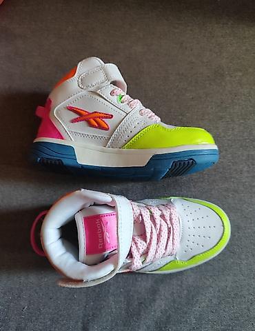 humtto обувь: Кроссовки Reebok 
29 размер 
Демисезонные ботинки
кроссовки кеды — 5